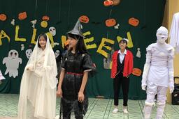 Tổ Sử - Địa - Anh  tổ chức ngoại khóa với chủ đề  “Ngày hội Halloween” 03/12/18
