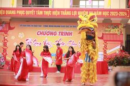 TRƯỜNG THPT TRIỆU QUANG PHỤC TƯNG BỪNG TỔ CHỨC CHƯƠNG TRÌNH “Tết sum vầy - Xuân ... 27/01/24