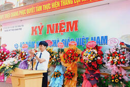 KỶ NIỆM 42 NĂM NGÀY NHÀ GIÁO VIỆT NAM 20/ 11/ 1982 - 20/ 11/ 2024 21/11/24