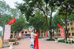 PHỤ NỮ TRIỆU QUANG PHỤC HƯỞNG ỨNG TUẦN LỄ ÁO DÀI VIỆT NAM 04/03/21