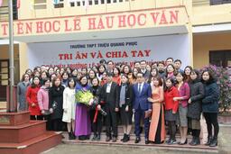 Trường THPT Triệu Quang Phục: Tri ân và Chia tay cô Hiệu trưởng Lê Thị Nguyệt về ... 06/02/20