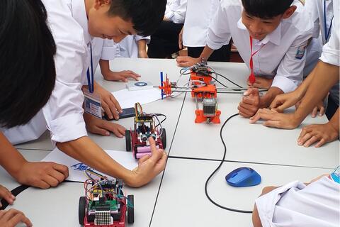 Ngoại khoá “Ứng dụng trí tuệ nhân tạo trong thời kỳ công nghệ số”
