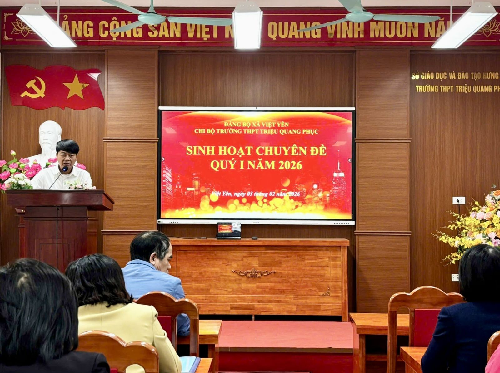 <a href='https://c3tqp.sogddt.hungyen.gov.vn/tin-tuc/chi-bo-truong-thpt-trieu-quang-phuc-to-chuc-sinh-hoat-chuyen-de-quy-i-nam-2026.html'>Chi bộ Trường THPT Triệu Quang Phục tổ chức sinh hoạt chuyên đề Quý I năm 2026</a>