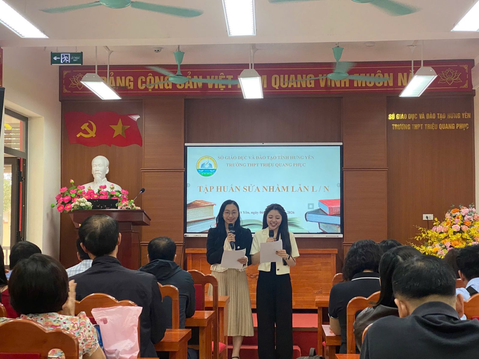 <a href='https://c3tqp.sogddt.hungyen.gov.vn/tin-tuc/truong-thpt-trieu-quang-phuc-to-chuc-buoi-tap-huan-sua-nham-lan-ln.html'>Trường THPT Triệu Quang Phục tổ chức buổi tập huấn “Sửa nhầm lẫn L/N"</a>